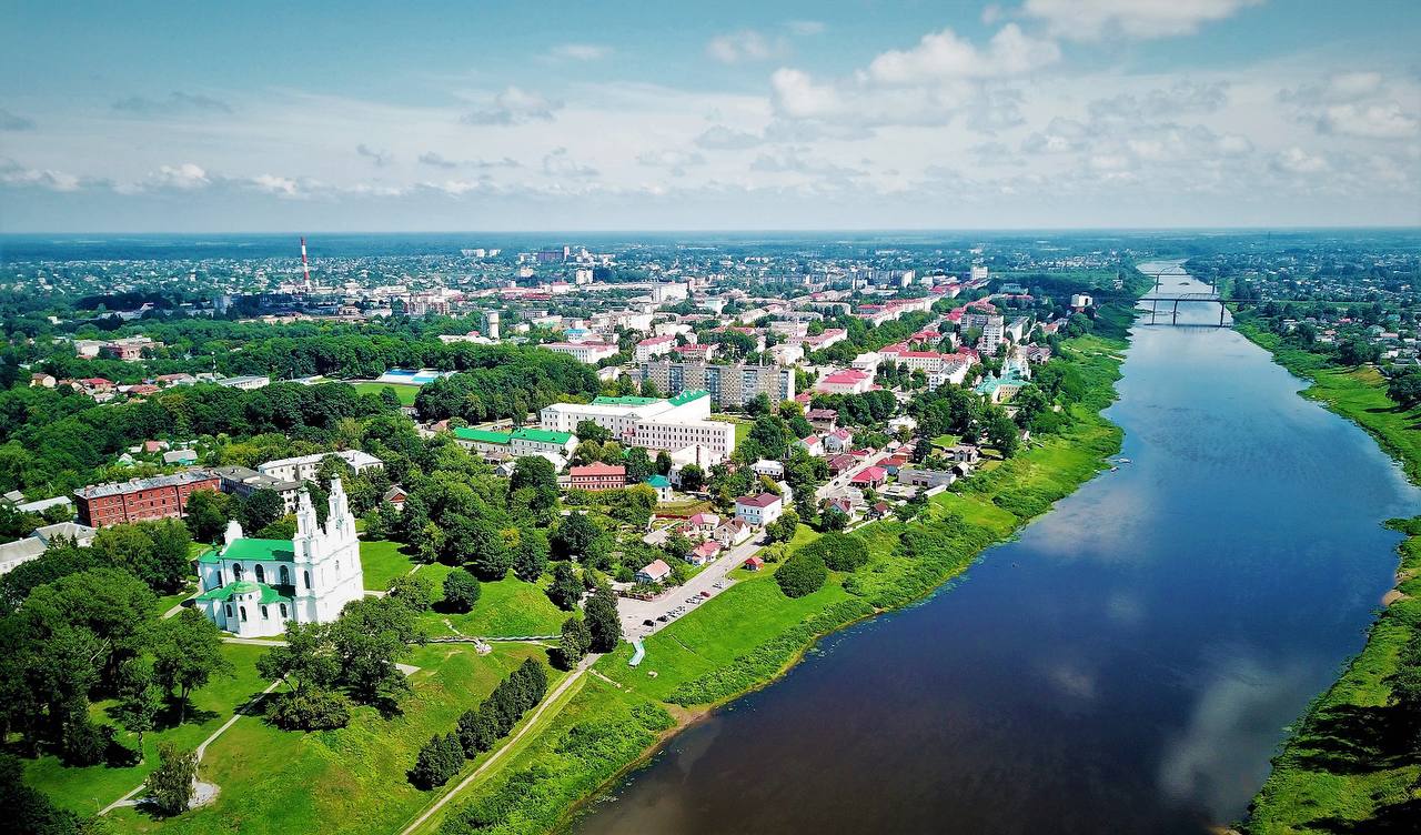 Наталья Кочанова направила поздравление с Днем города Полоцка и вековым юбилеем Полоцкого района 