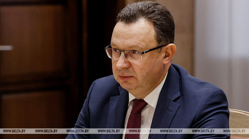 Пиневич: Беларусь в пандемию не остановила экономику, и это дало $2 млрд. на лечение от COVID-19 и надбавки медикам