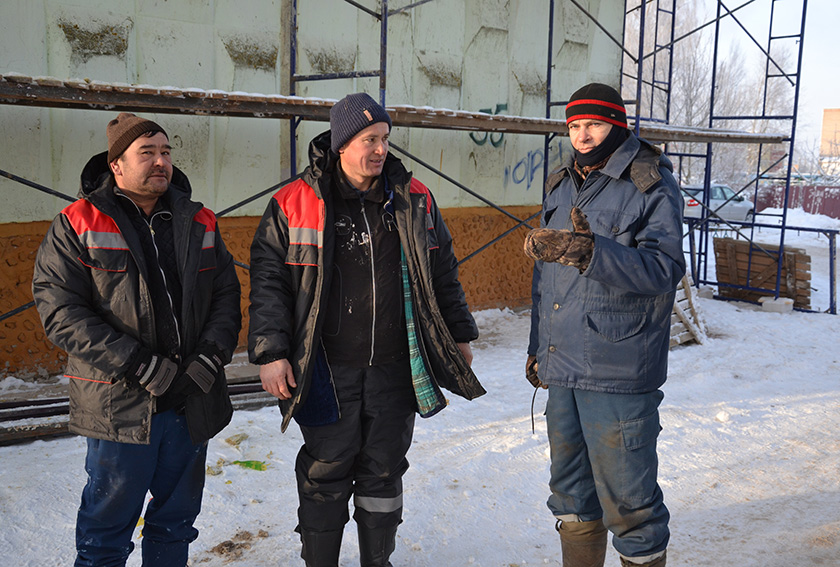 20 мігрантаў з Туркменістана і Індыі закрываюць кадравы дэфіцыт на будаўніцтве ў Шумілінскай ПМК