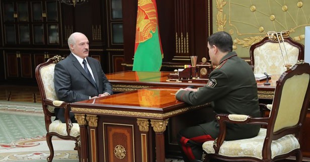Александр Лукашенко принял с докладом главу КГБ Беларуси  