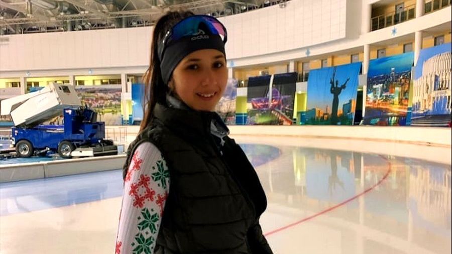 Карина Шипуля из Витебска завоевала 5 медалей на первенстве Беларуси по конькобежному спорту