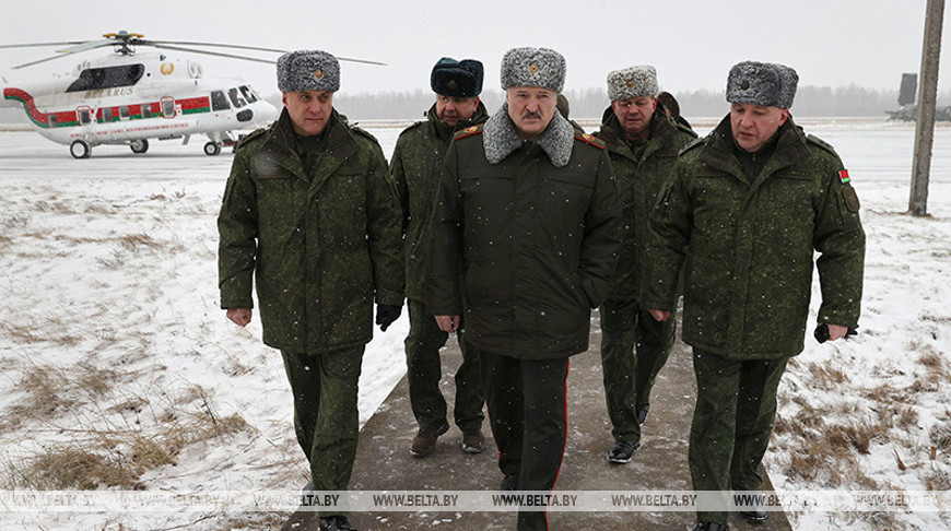 Новый полк и жилье для военных. Как приезд Александр Лукашенко в Лунинец стал вехой в развитии Вооруженных Сил