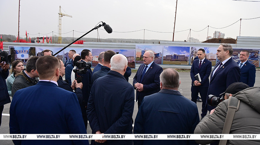 Александр Лукашенко посещает с рабочей поездкой Гродно
