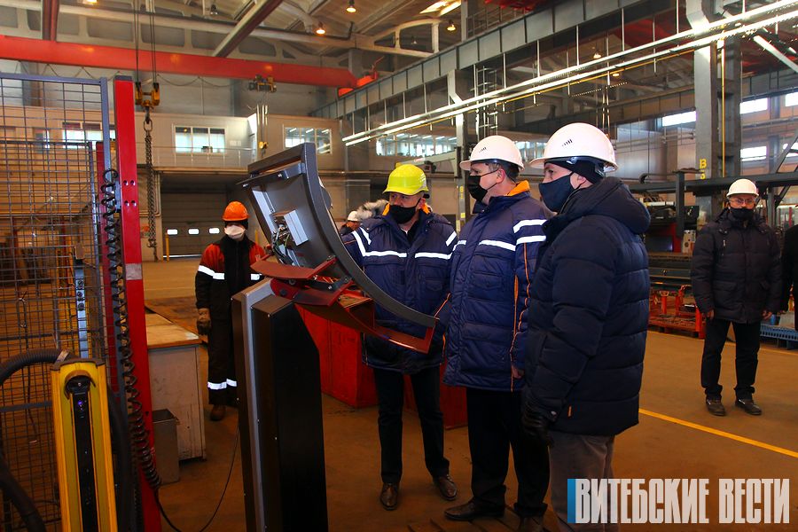 Председатель Государственного комитета по науке и технологиям Александр Шумилин посетил Новополоцкий завод технологических металлоконструкций
