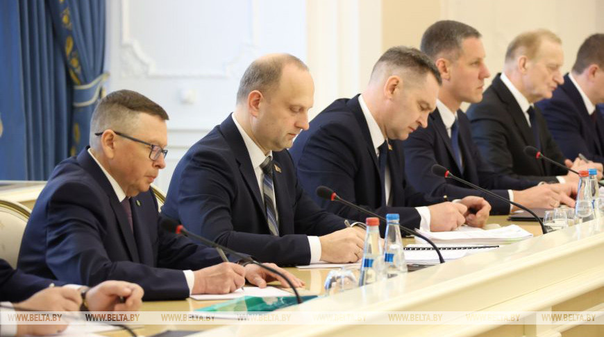 Александру Лукашенко доложили о проектах Минстройархитектуры, которые позволят снизить импорт