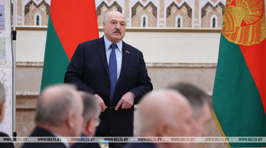 Александр Лукашенко рассказал, когда Россия должна была забрать свои войска с юга Беларуси