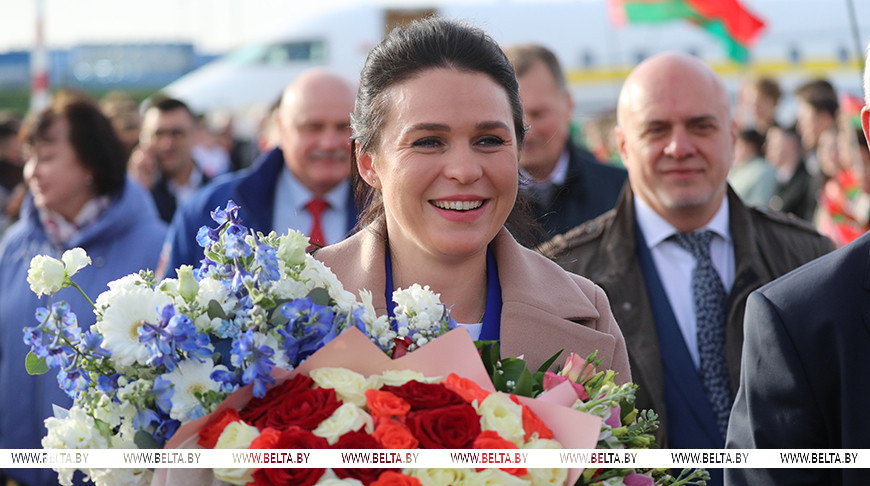 "Марина - большая молодец!". Первая белорусская космонавтка прилетела домой