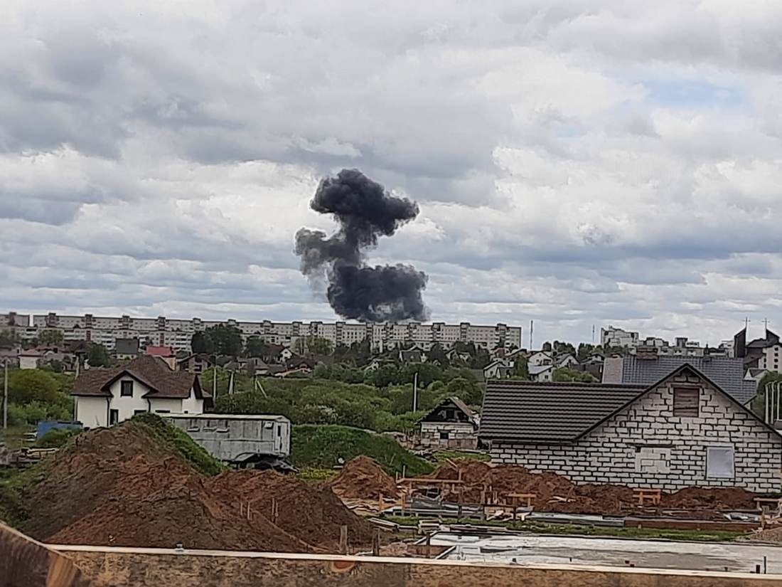 Под Барановичами потерпел крушение военный самолет Як-130