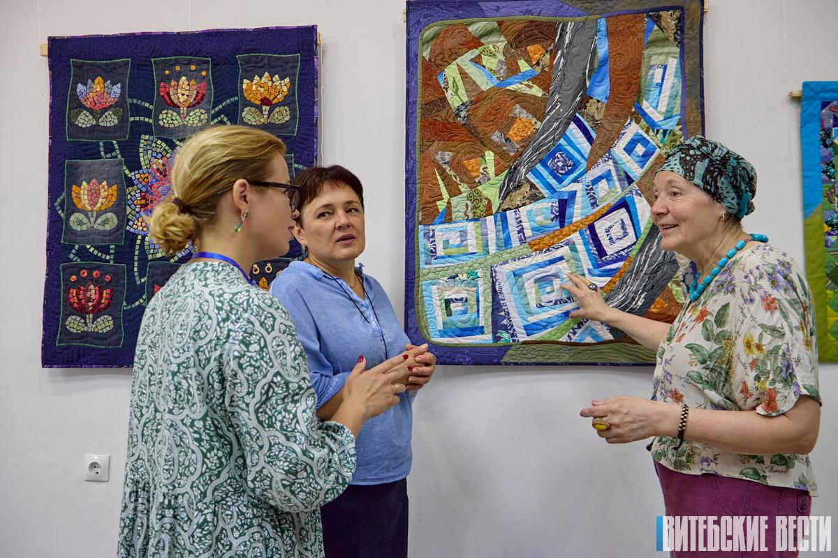 Взаимообмен культурными традициями произошел на международной выставке «Текстильный диалог» в ВГУ им. П. Машерова