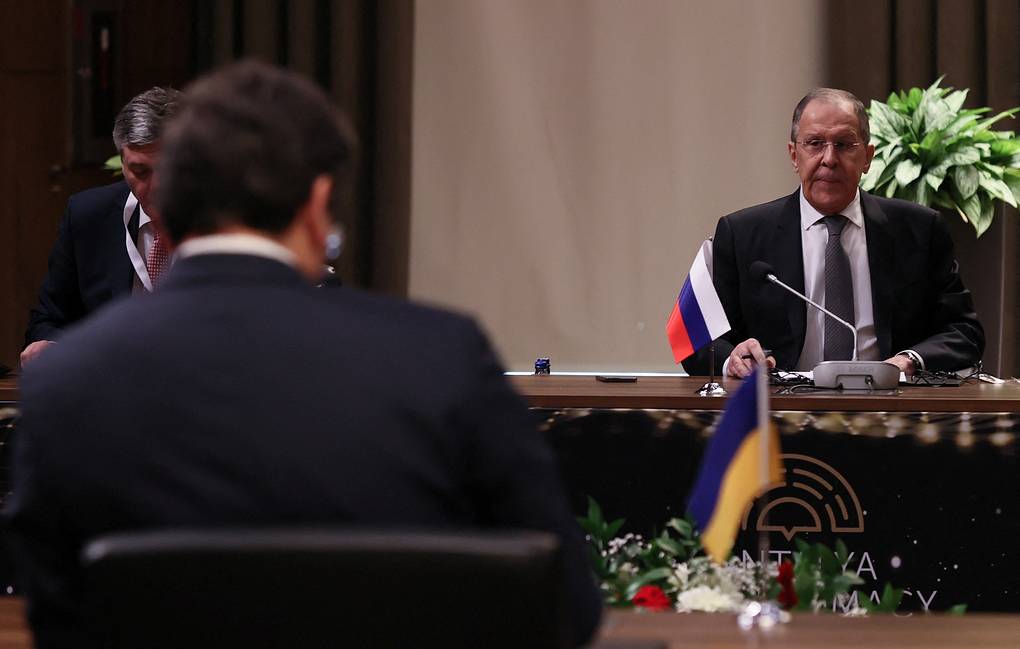 Встреча глав МИД России и Украины в Турции завершена