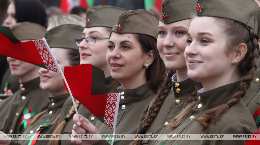 Иванец: подрастающее поколение по-настоящему гордится подвигом героев ВОВ