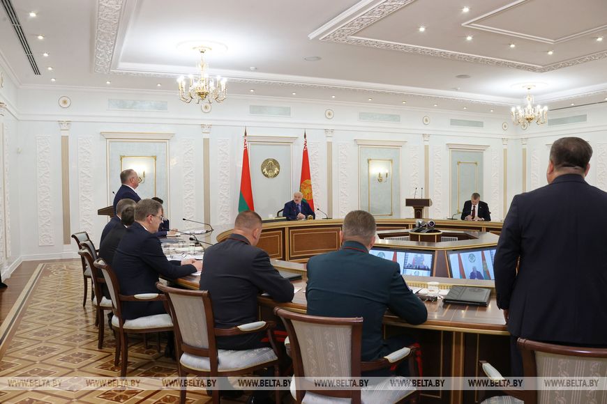 "Проблем больших не вижу, нужна просто организация". Итоги темы уборочной от Президента