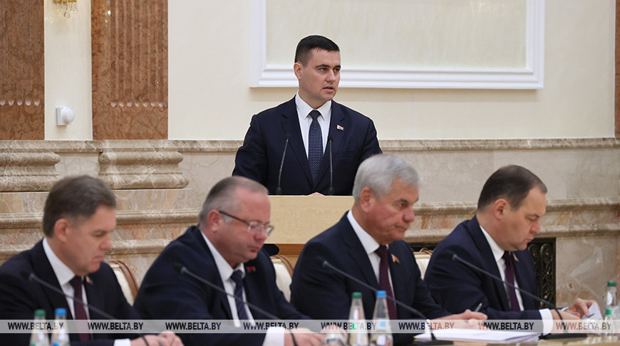 Иванец предложил новшества по вступительной кампании