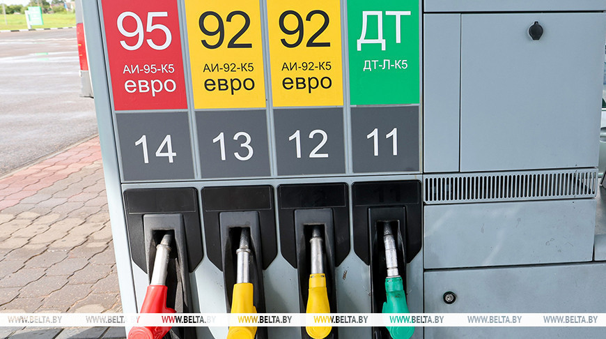 "Дефицита топлива нет". В "Белоруснефти" опровергли фейки о лимитах на бензин