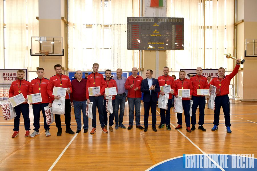 Открытый турнир ОАО "МТЗ" по волейболу среди промышленных предприятий Минска и Витебска провели в областном центре