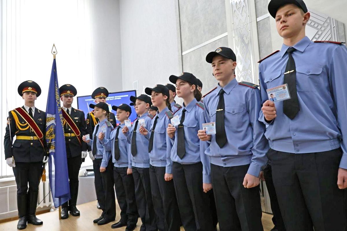 В Орше открыли военно-патриотический клуб «Зубр»