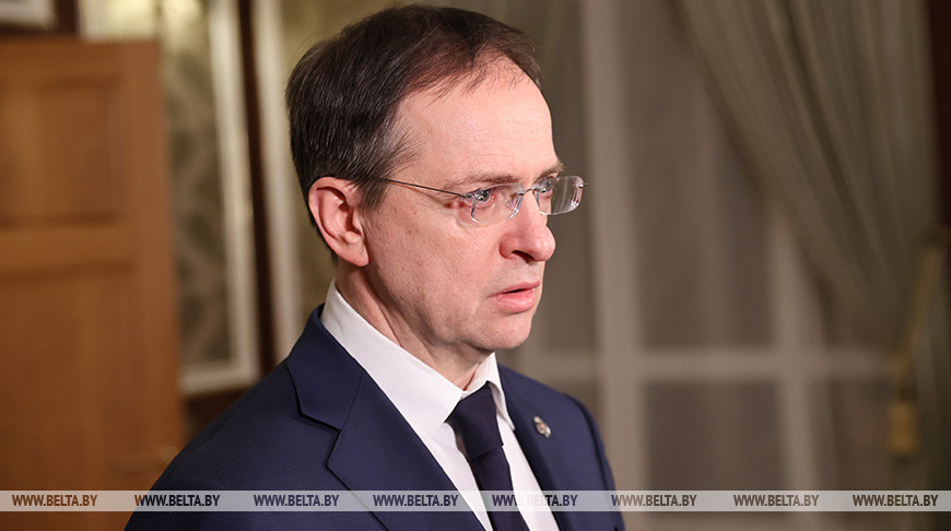 Мединский: без учета важных для России позиций заключение договора с Украиной маловероятно