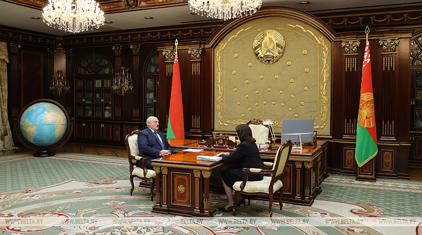 Законотворчество, работа с населением и выборы. Александр Лукашенко провел встречу с главой Совета Республики