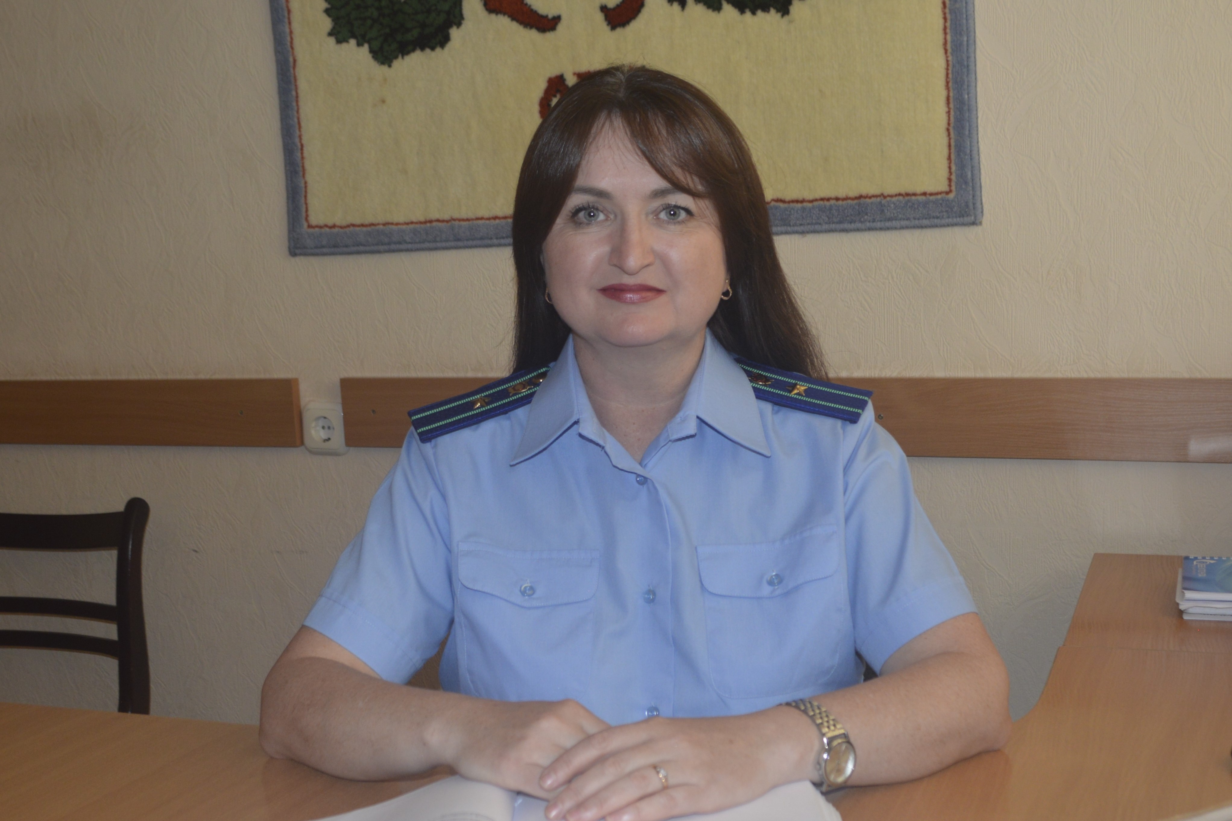 «Важно не забывать, что за страницами уголовных дел – судьбы». Старший прокурор отдела прокуратуры Витебской области рассказала о своей работе