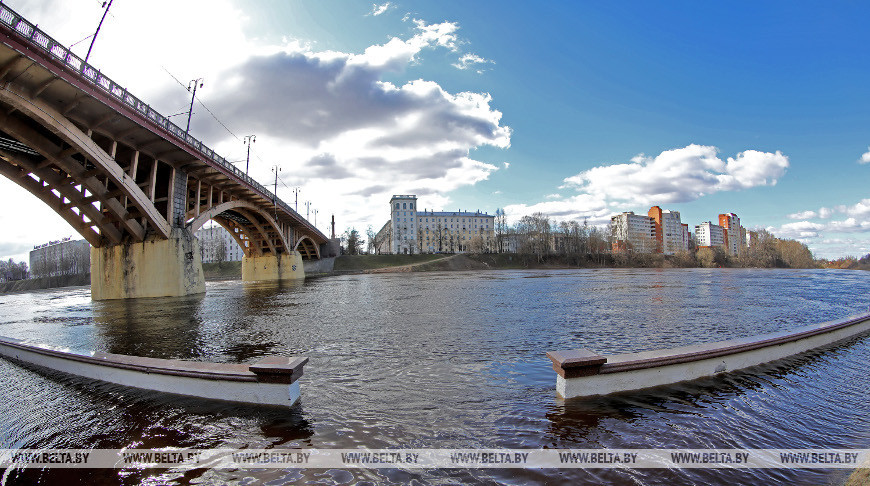 Набережная в центре Витебска частично ушла под воду