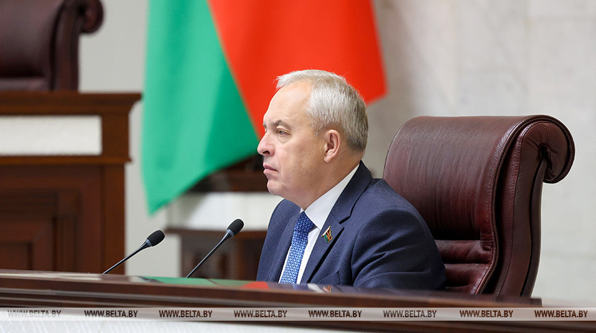 Сергеенко - депутатам: каждый законопроект должен рассматриваться через призму интересов государства и избирателей