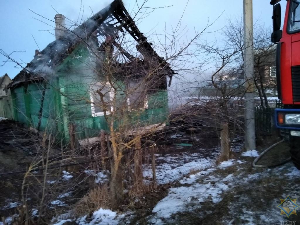 В Глубокском районе горел частный дом