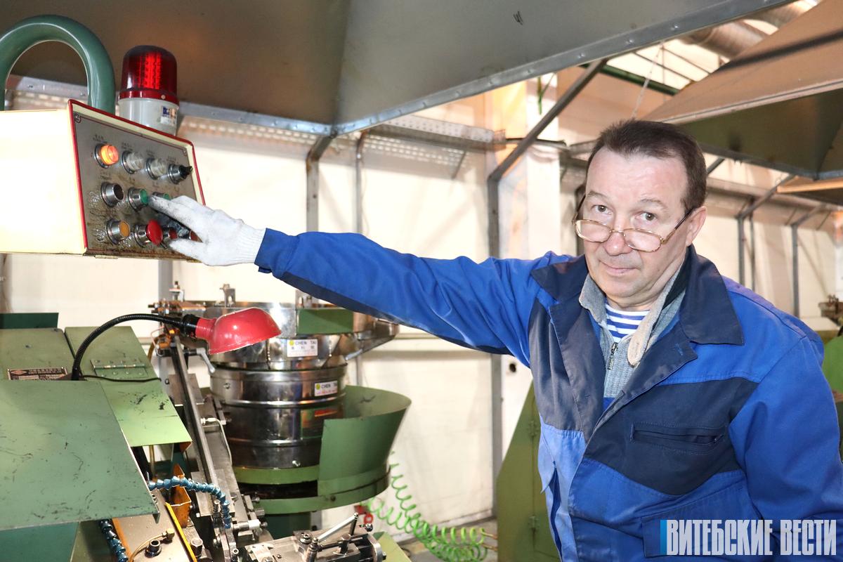 Автоматчик холодновысадочных автоматов Игорь Шпет из Докшицкого района: "Если есть любимое дело, тогда и труд будет в радость"