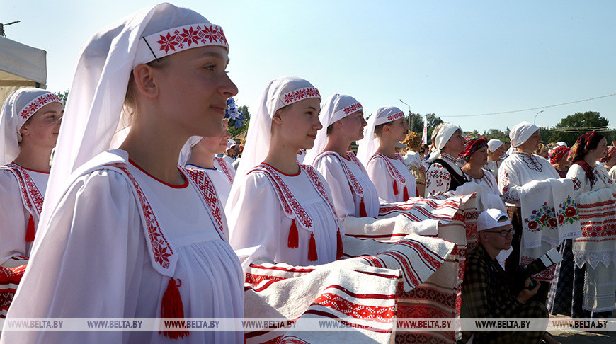 Презентация народных праздников и молодежная программа: что вошло в концепцию празднования "Купалья"