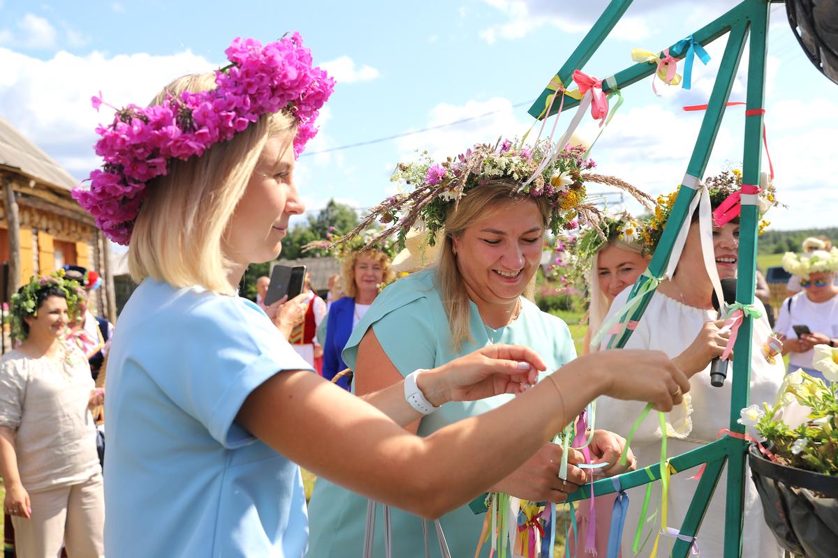 У Докшыцах прайшоў фэст траў «Жыватворная сіла»