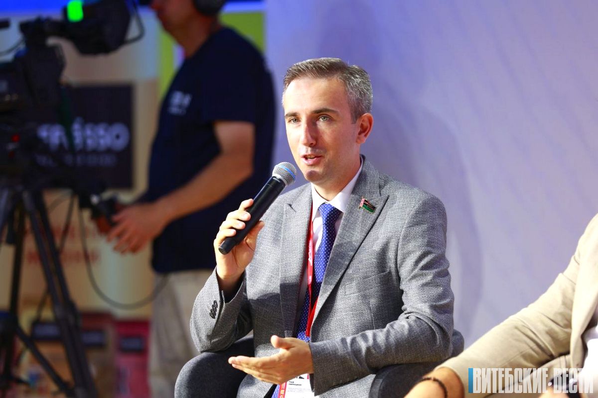 Глеб Лапицкий: "На "Славянский базар в Витебске" аккредитовались более 500 представителей СМИ из 11 стран"