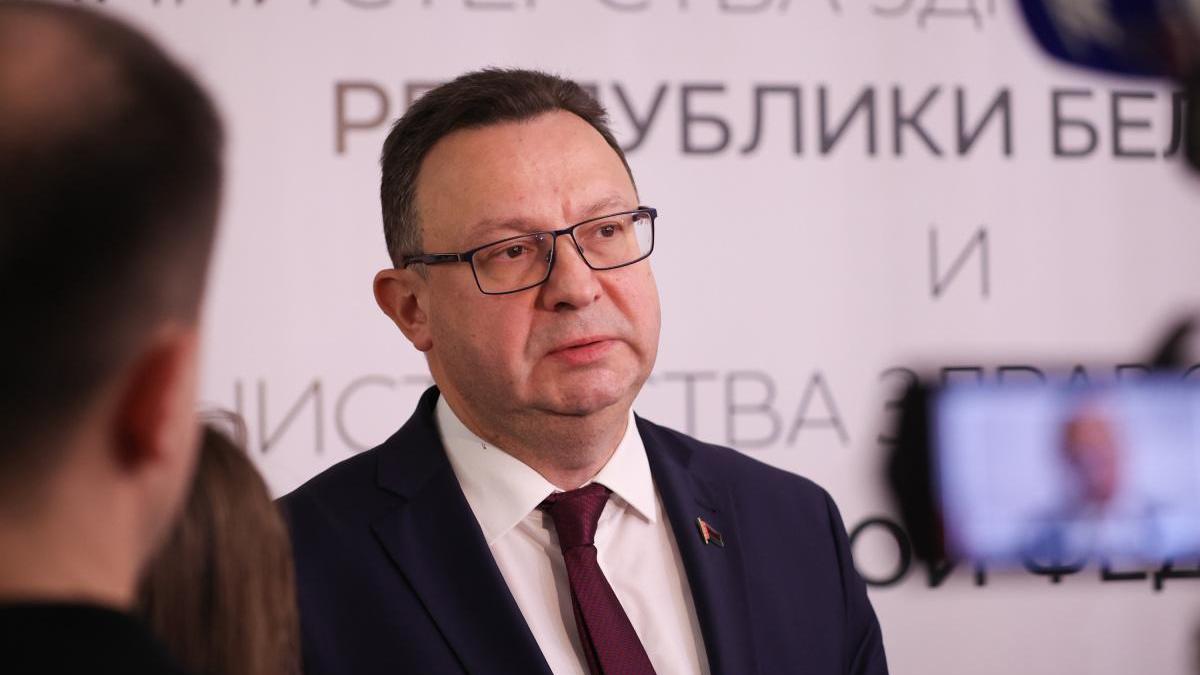 Дмитрий Пиневич: поручения Президента исполняются интенсивно