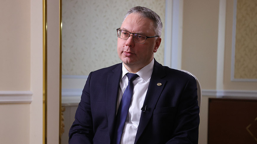 Ученый: дальновидная политика Лукашенко стала фундаментом экономической независимости Беларуси