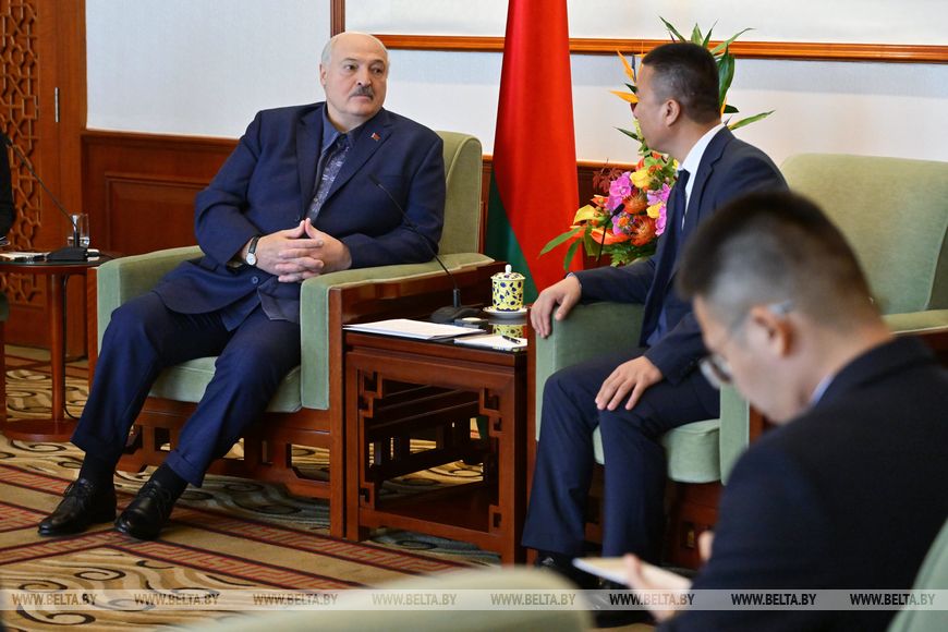 Подробности переговоров и закрытых встреч Лукашенко с бизнес-кругами Китая