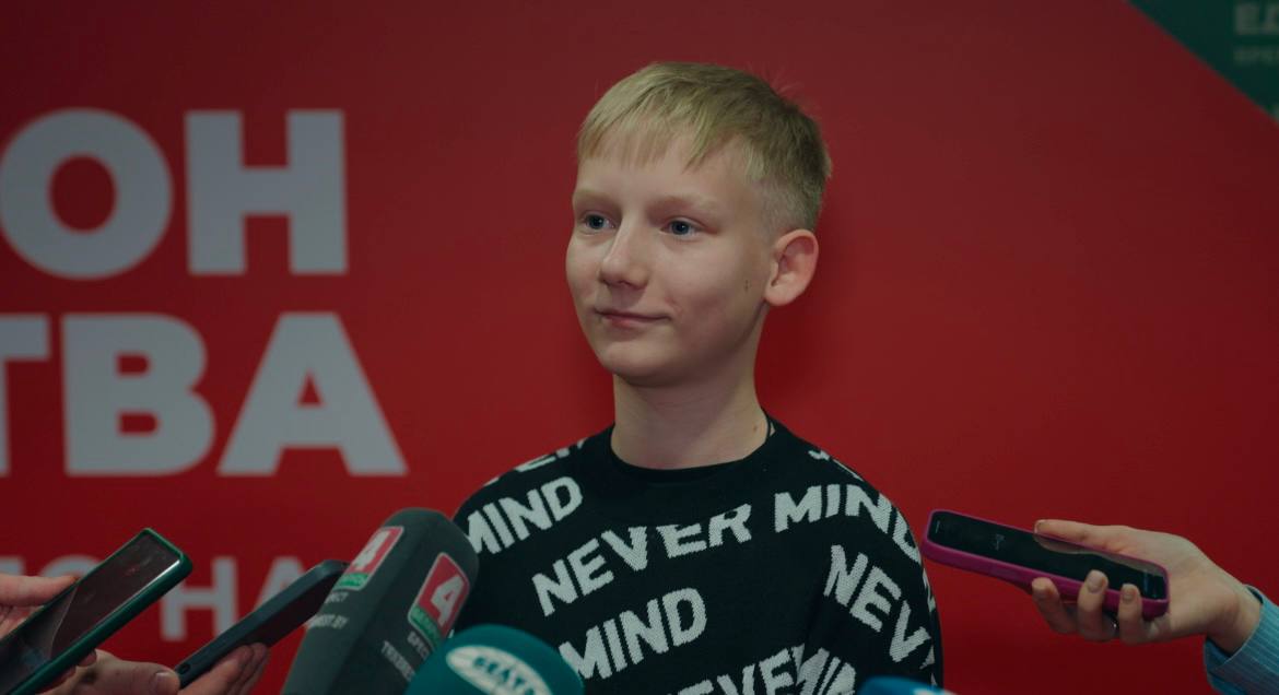 Покорил сердца тысяч зрителей. Воспитанник Сенненского детского дома Иван Мальцев рассказал об участии в финальном концерте «Марафона единства» в Минске