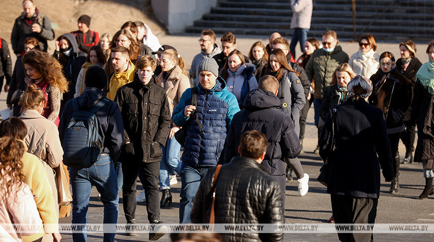 В экономике Беларуси в 2021 году было занято около 4,3 млн человек