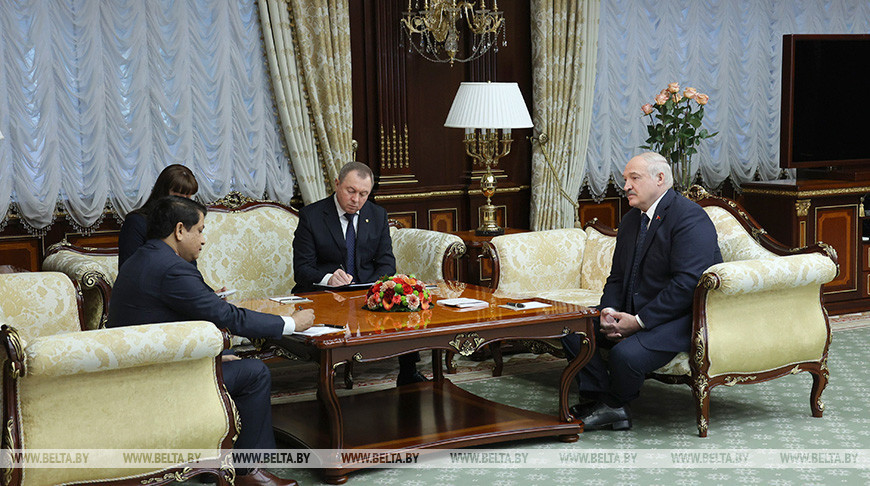 Александр Лукашенко встретился с послом Индии 