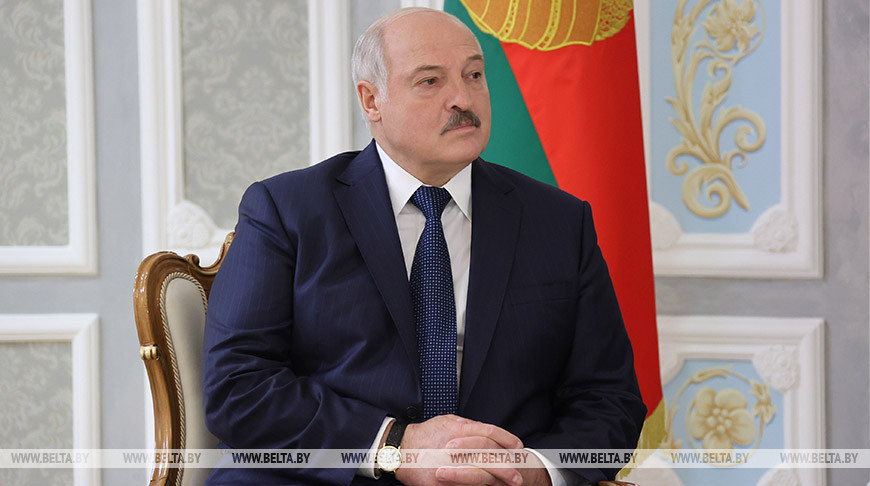 Александр Лукашенко заговорил на китайском
