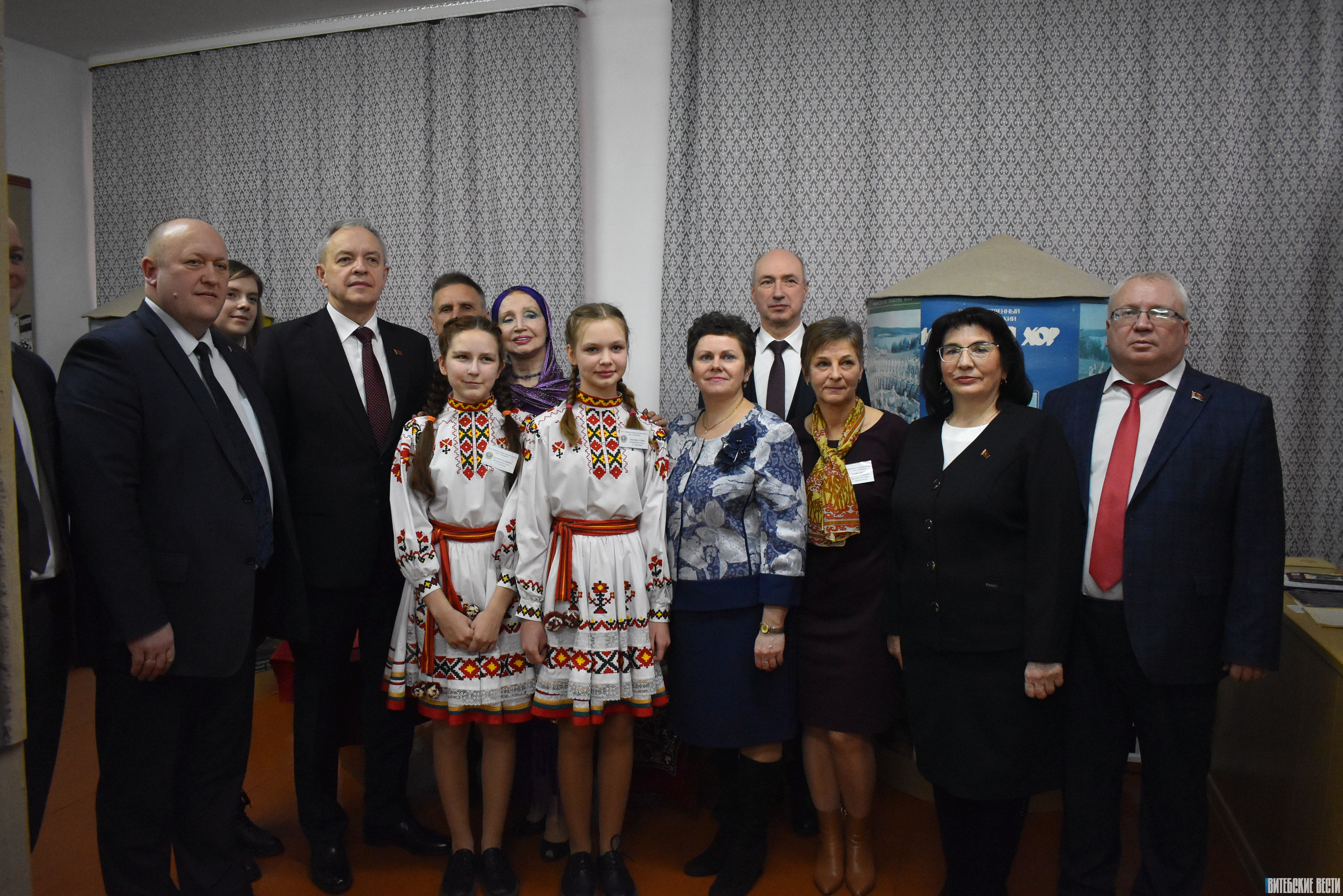 В Новом Погосте Миорского района открыли памятную доску народного артиста СССР Геннадия Цитовича