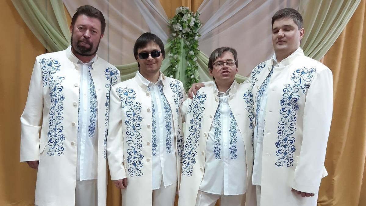 Музыка по Брайлю: народная вокальная мужская группа «Хорус» отметила свое 15-летие