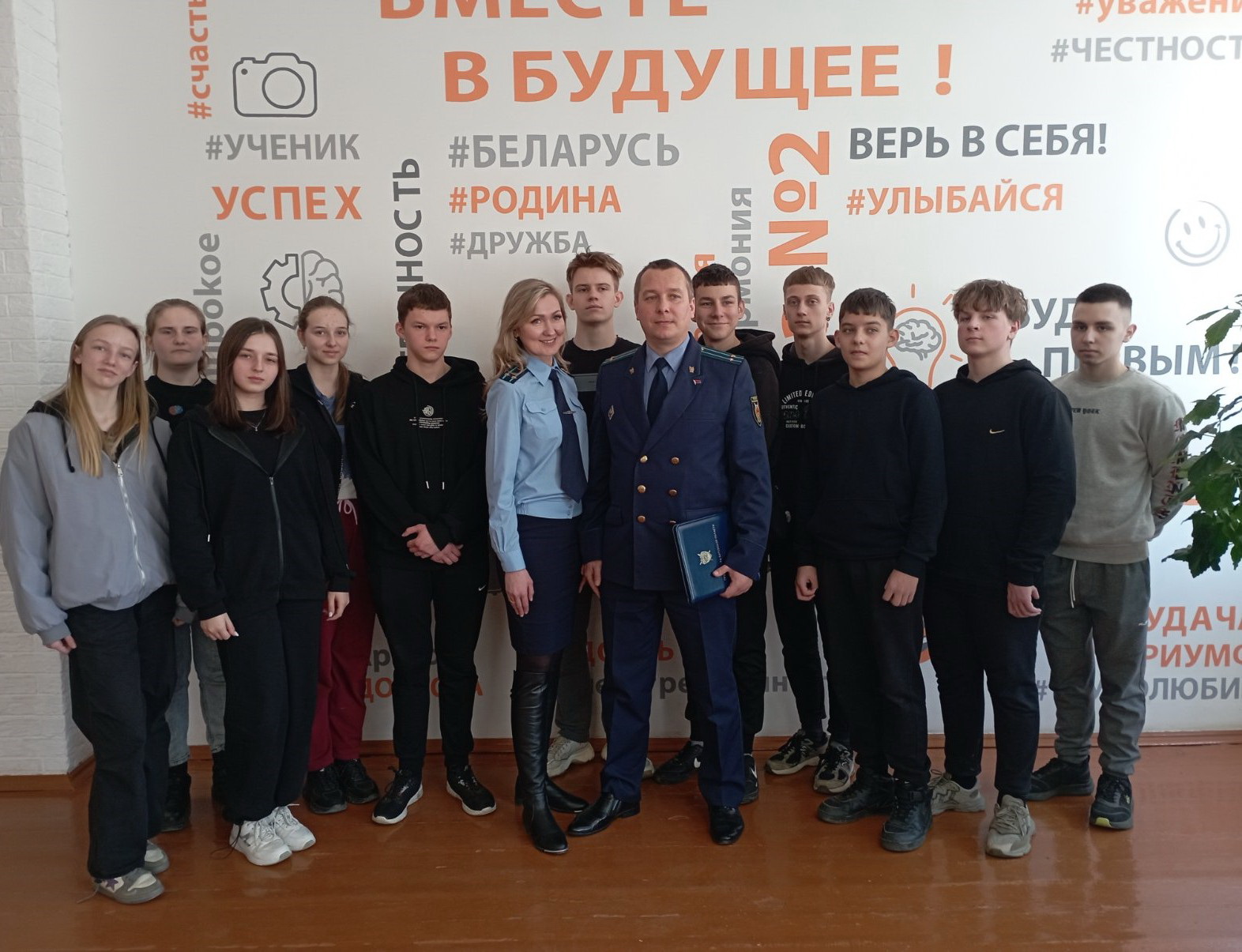 В Глубоком прошел круглый стол для школьников, посвященный геноциду белорусского народа