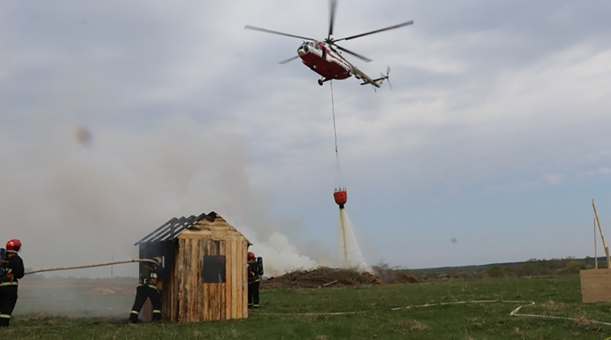 В Сенненском районе прошли учения по охране лесов от пожаров с привлечением авиации