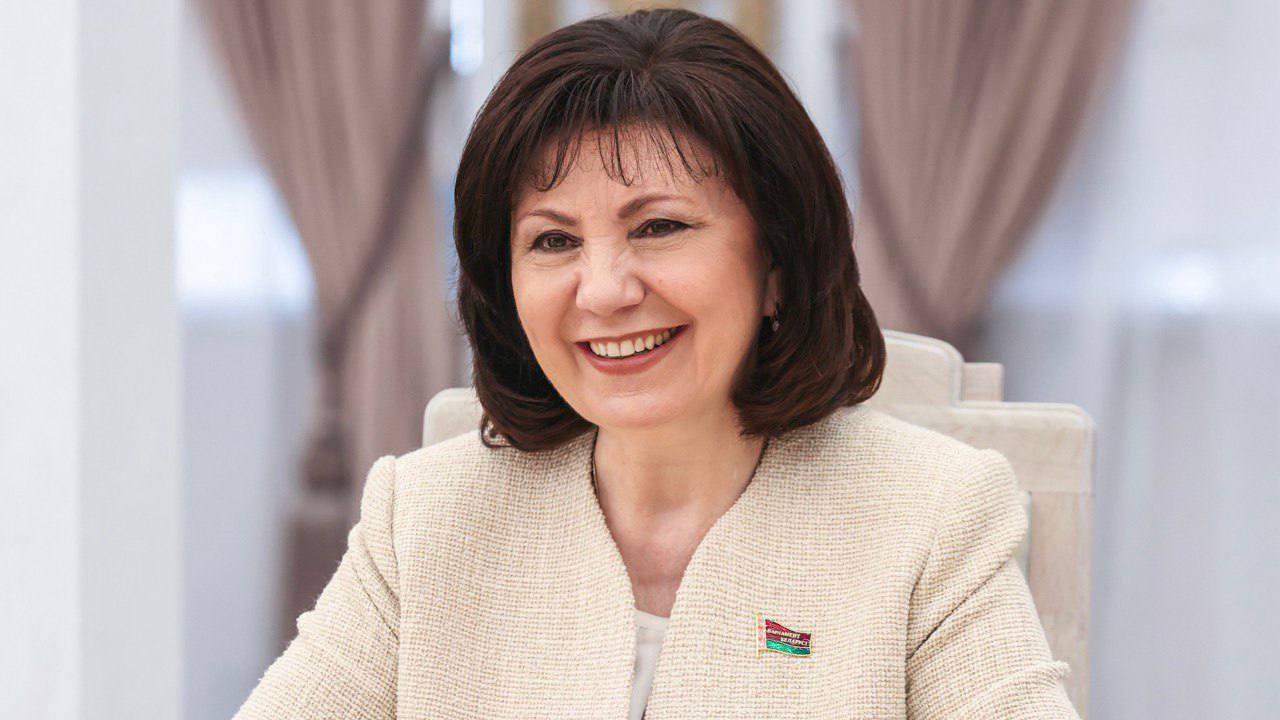 Наталья Кочанова поздравила священнослужителей и всех православных верующих со Светлым Христовым Воскресением!