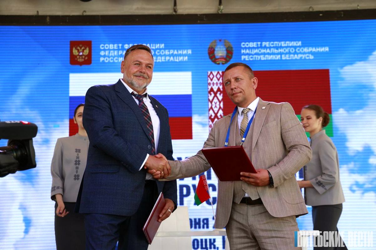 СЭЗ "Витебск" подписал соглашения о сотрудничестве с партнерами из Смоленской области