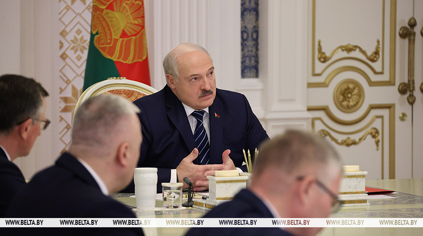 Лукашенко о работе с кадрами: должна быть истинная демократия, когда люди живут в удовольствие