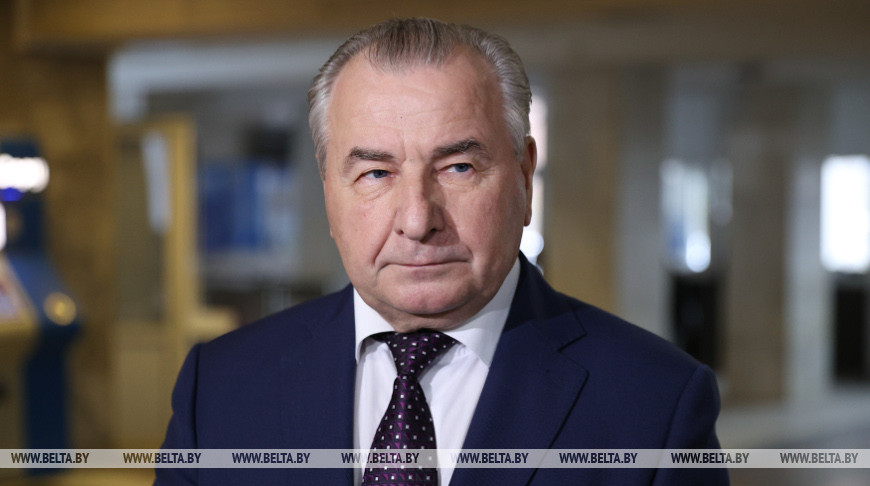 Миклашевич: молодежи жить по новой Конституции и вносить вклад в процветание страны