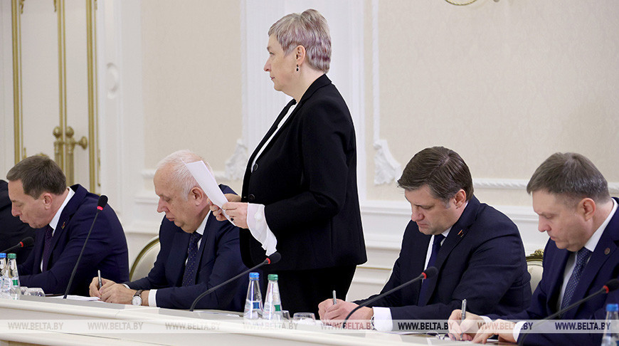 Белстат предложил ввести регулирование цены по всей цепочке. Правительство резко против