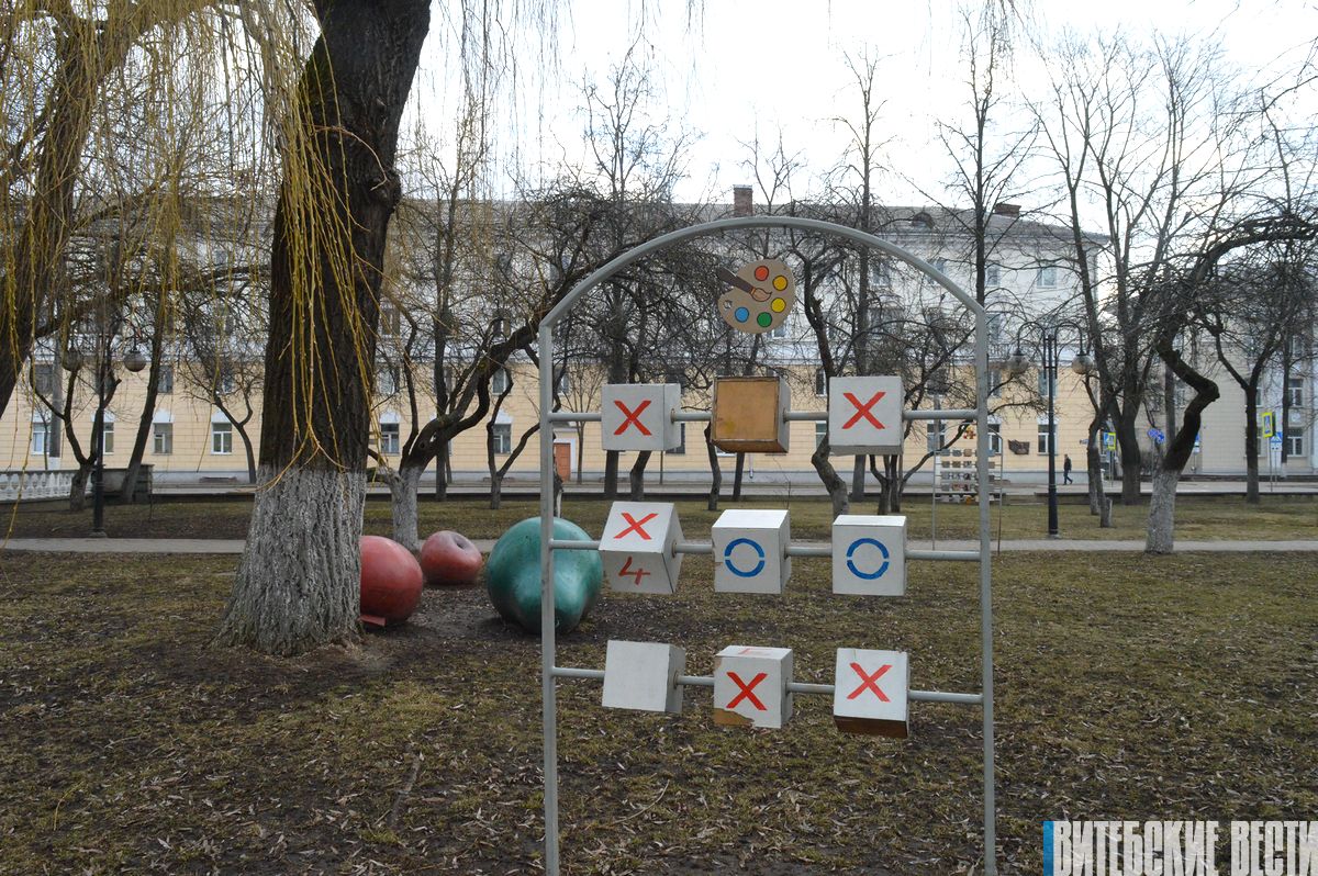 Фотофакт. В Витебске по соседству с железнодорожным вокзалом расположена интерактивная зона семейного отдыха