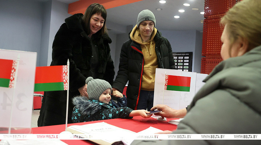 "Это достаточно высокая явка". Карпенко о первом дне досрочного голосования