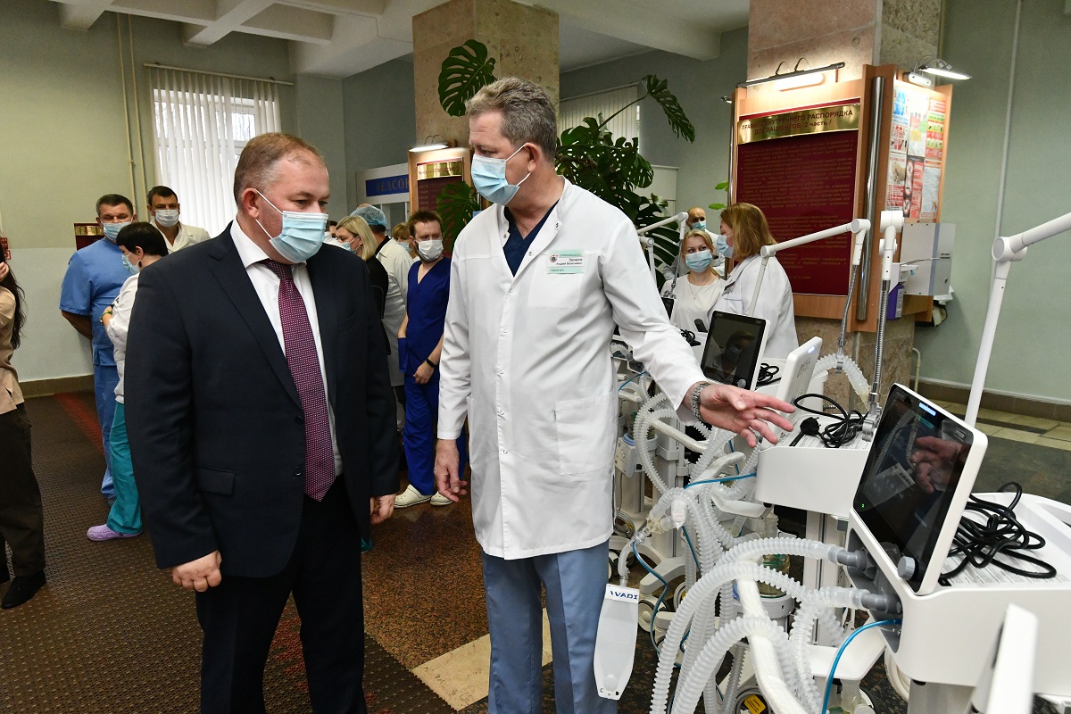 15 новых аппаратов ИВЛ, реконструкция системы кислородного обеспечения и создание инфоцентра. Как Витебская БСМП работает в четвертую волну коронавируса?  