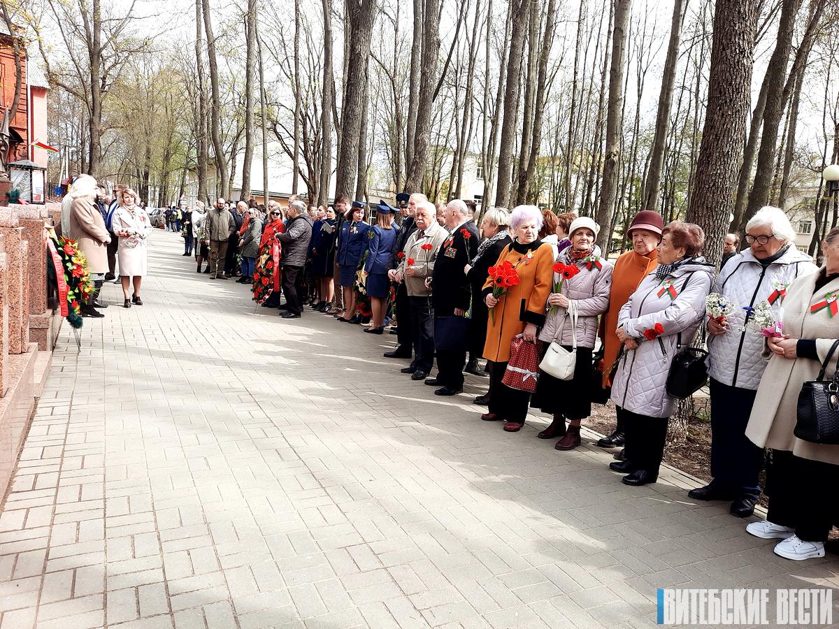В Витебске на мемориальном комплексе на Успенской горке состоялся митинг в память о погибших воинах
